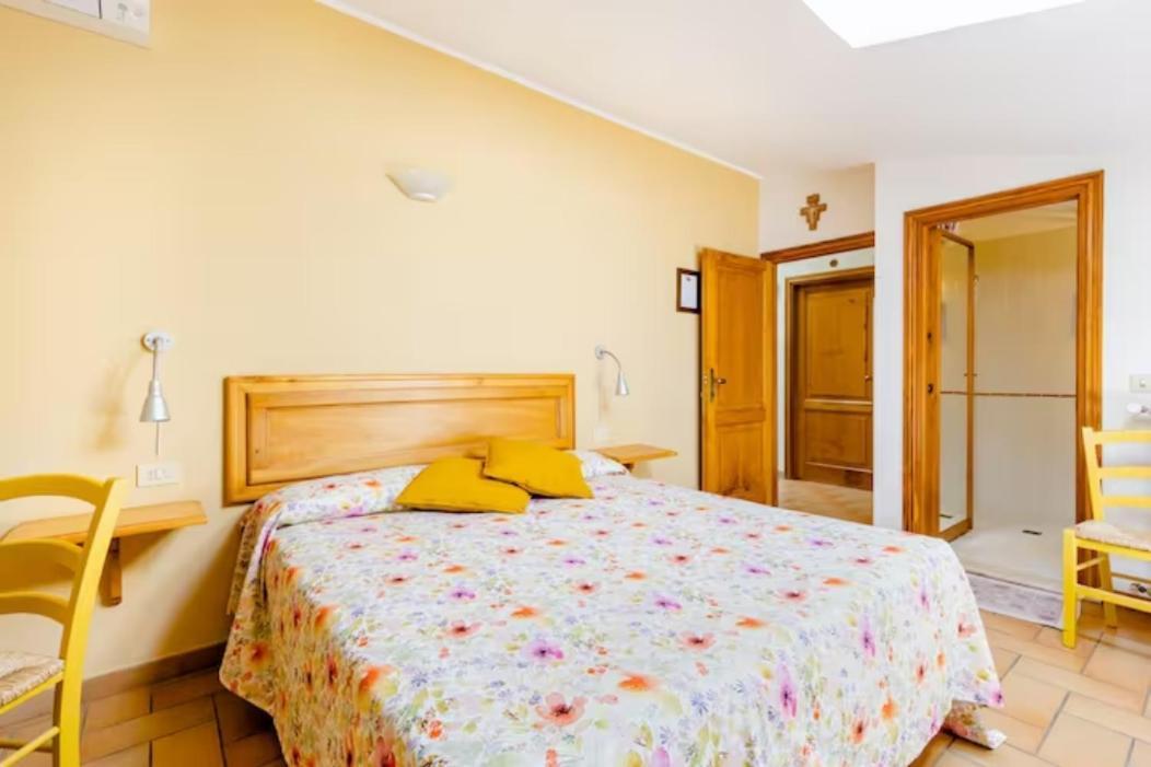 Agriturismo Il Castello Assisi Bagian luar foto