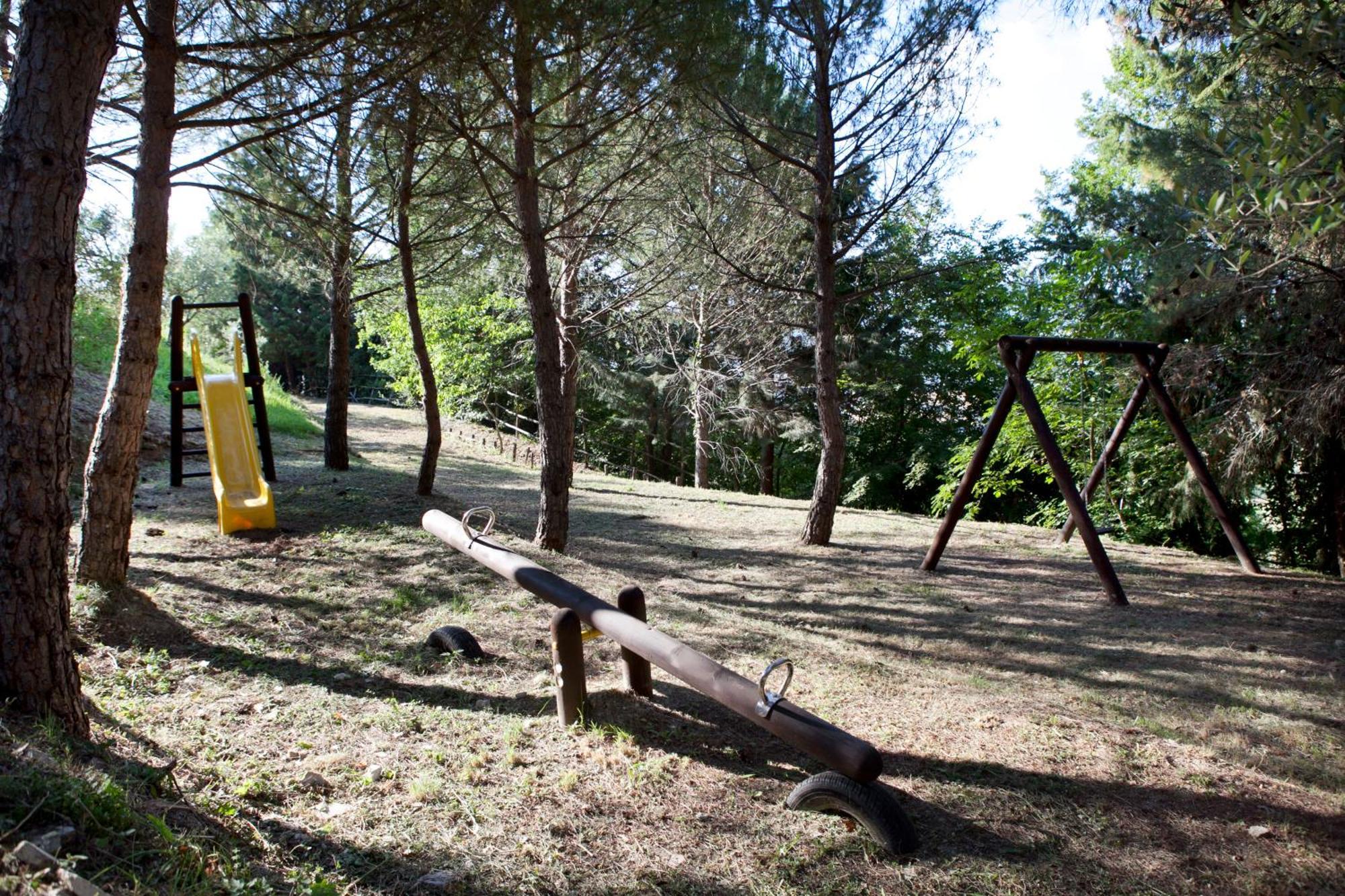 Agriturismo Il Castello Assisi Bagian luar foto